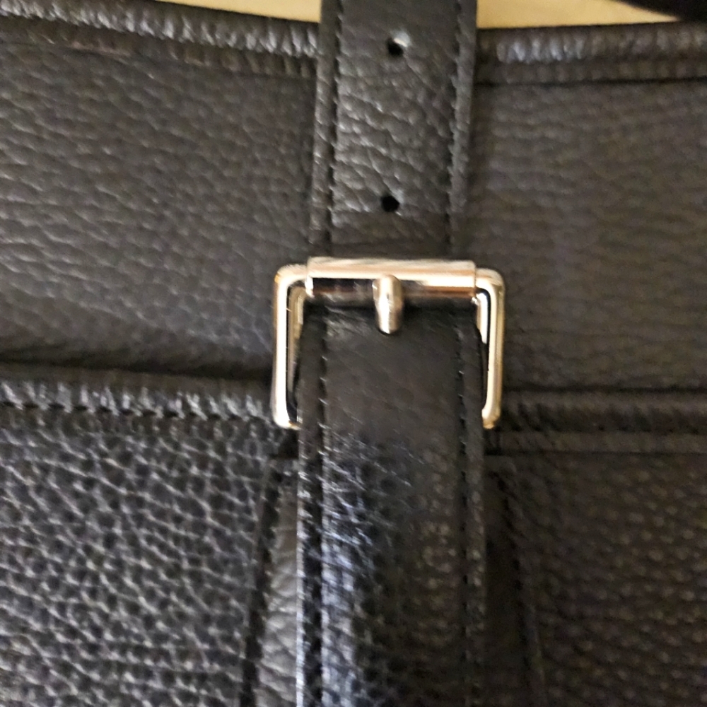 (Sold)Authentic Burberry crossbody bag UNISEX - Picture 6 of 13